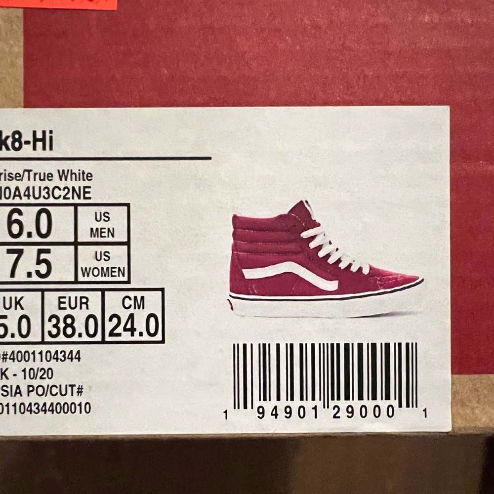 Vans - Picture 7 of 9